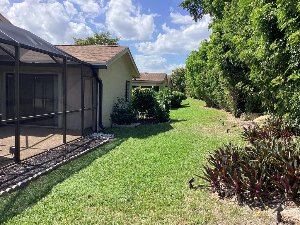 8895 Old Pine Road - Photo 36