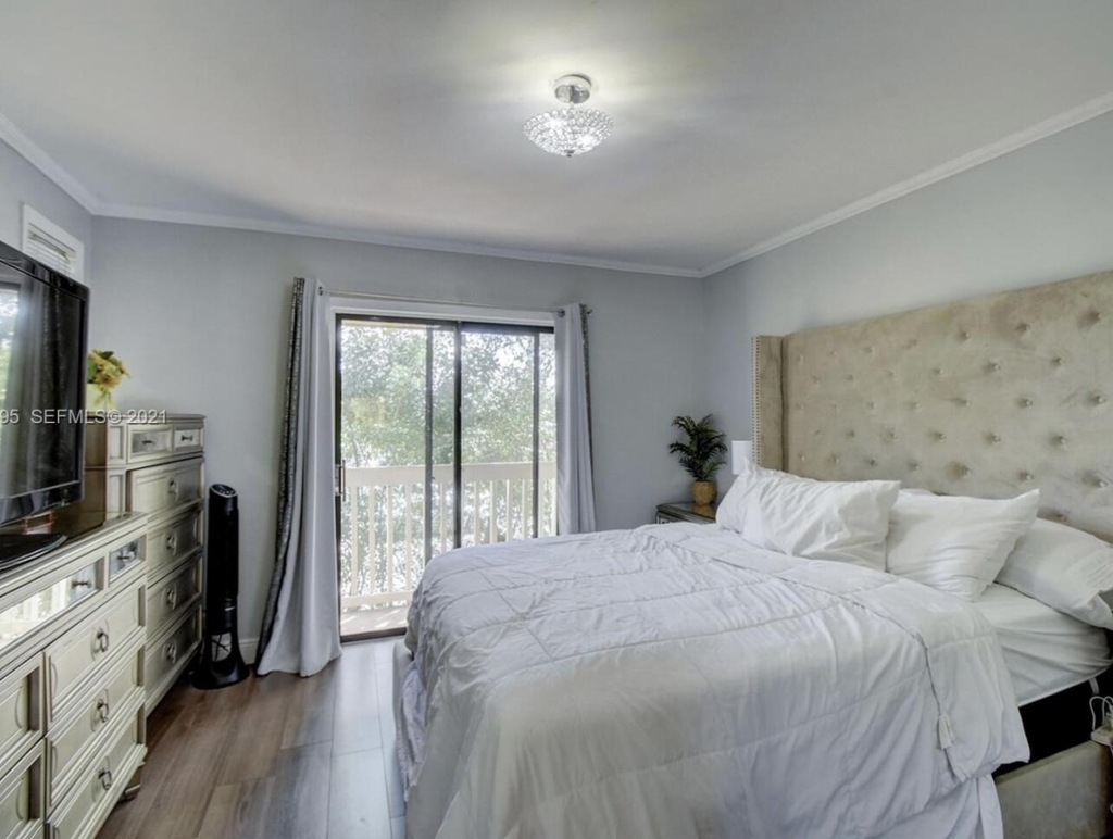 9270 Nw 40th Street - Photo 13