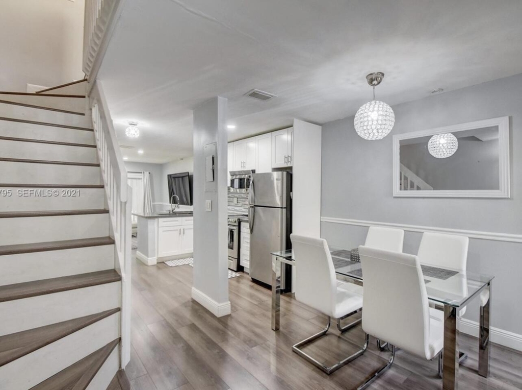 9270 Nw 40th Street - Photo 12