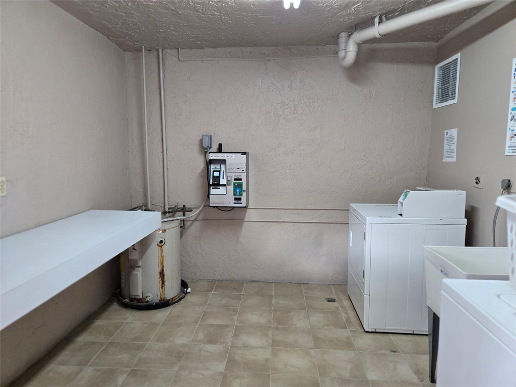 1100 Nw 87th Avenue - Photo 28