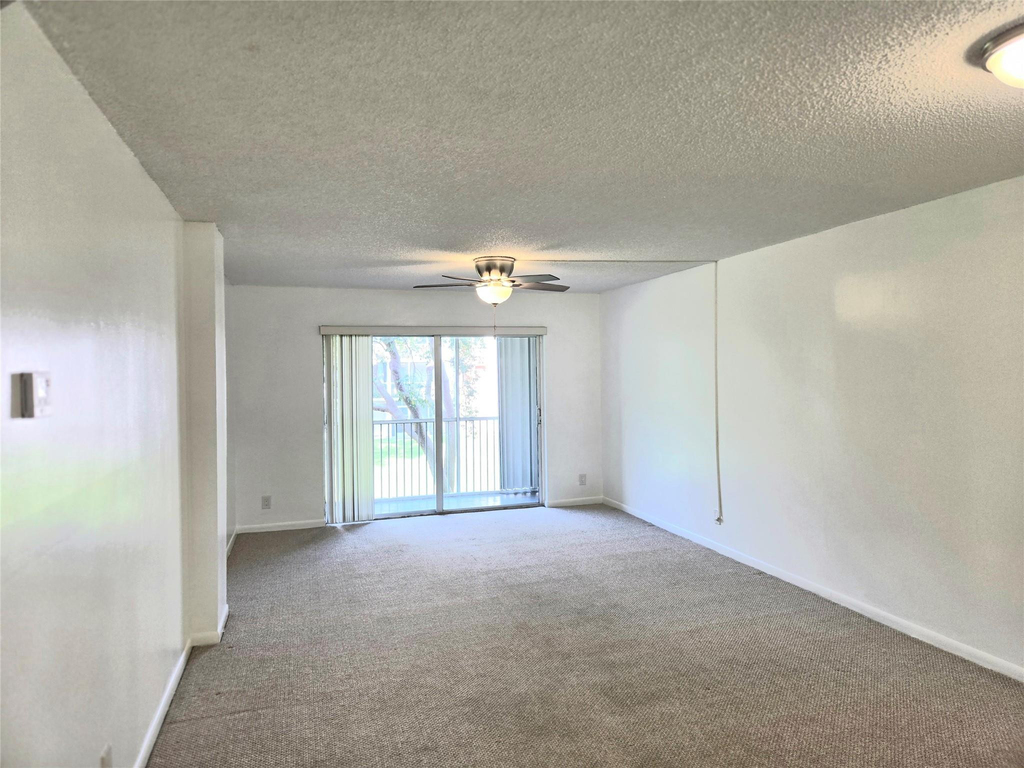 1100 Nw 87th Avenue - Photo 8