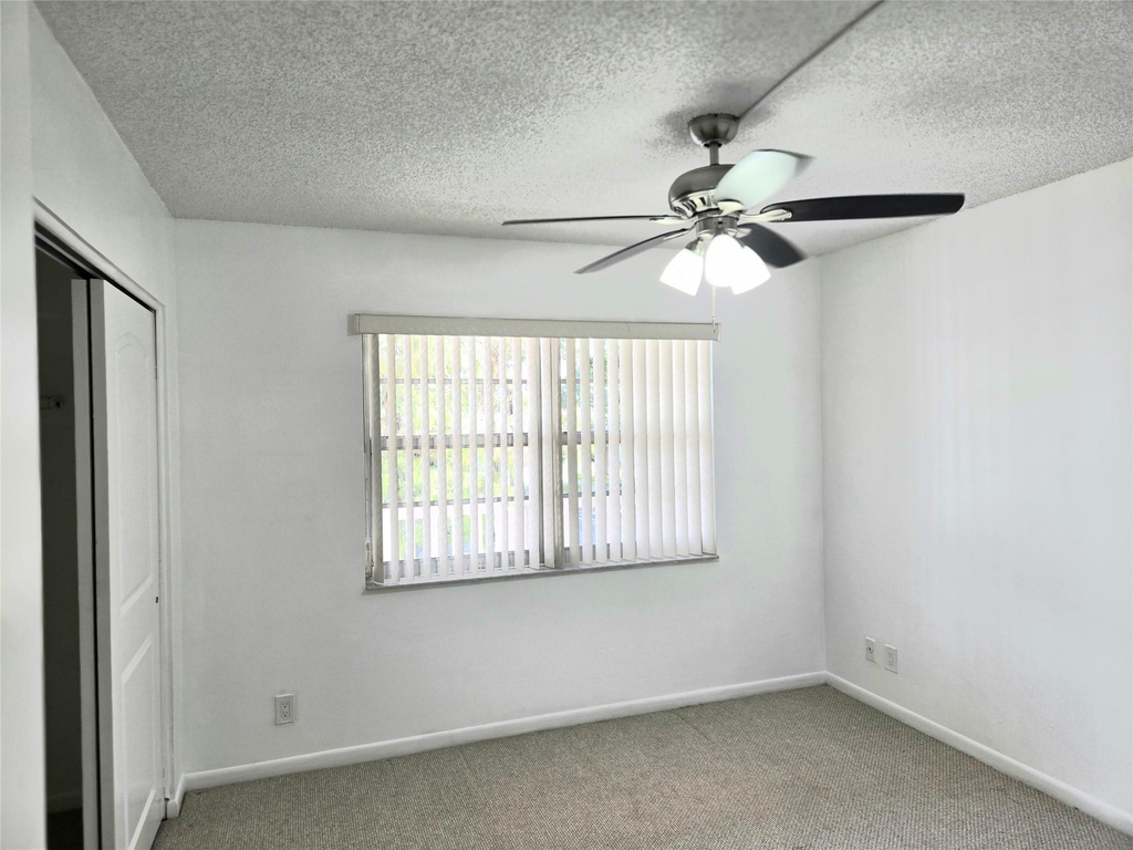 1100 Nw 87th Avenue - Photo 17