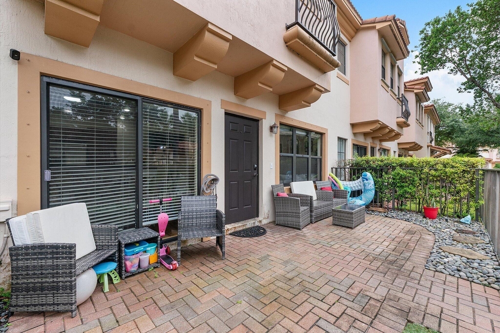 4755 Cypress Street - Photo 24