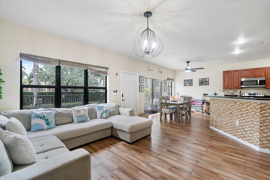 4755 Cypress Street - Photo 6