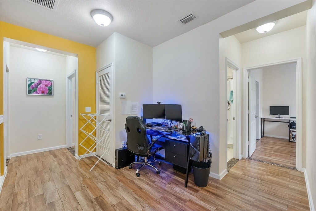 4755 Cypress Street - Photo 17