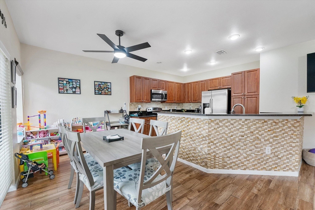 4755 Cypress Street - Photo 8