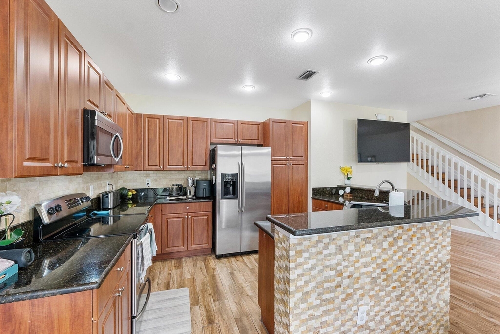 4755 Cypress Street - Photo 9