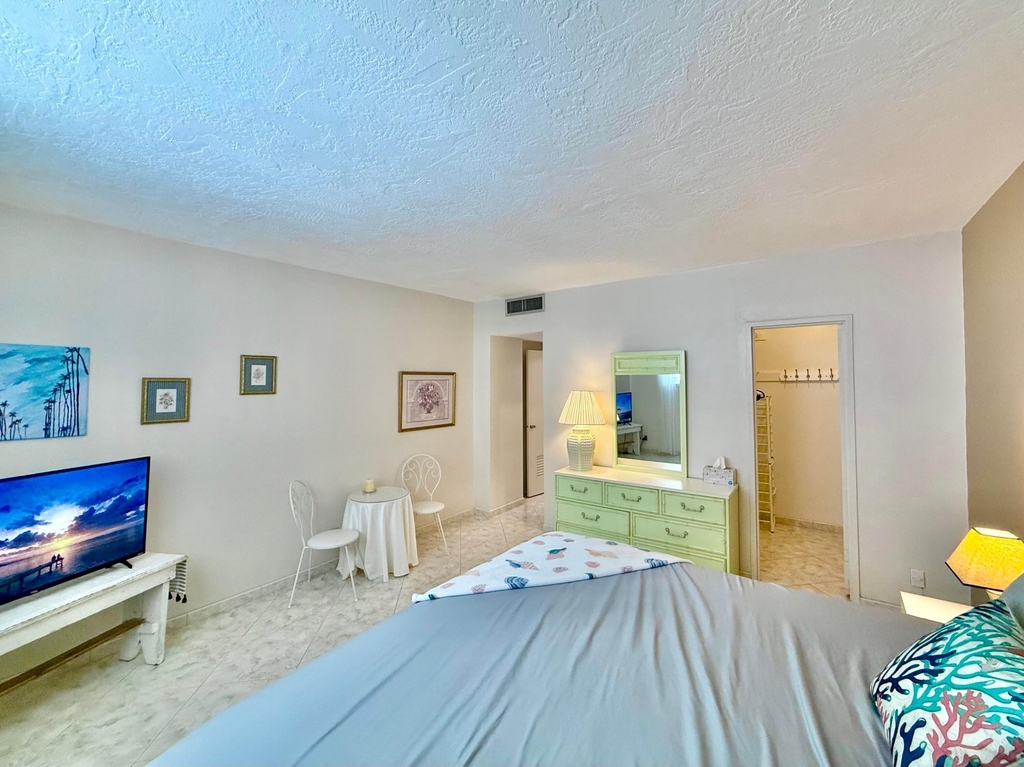 4250 Galt Ocean Drive - Photo 53
