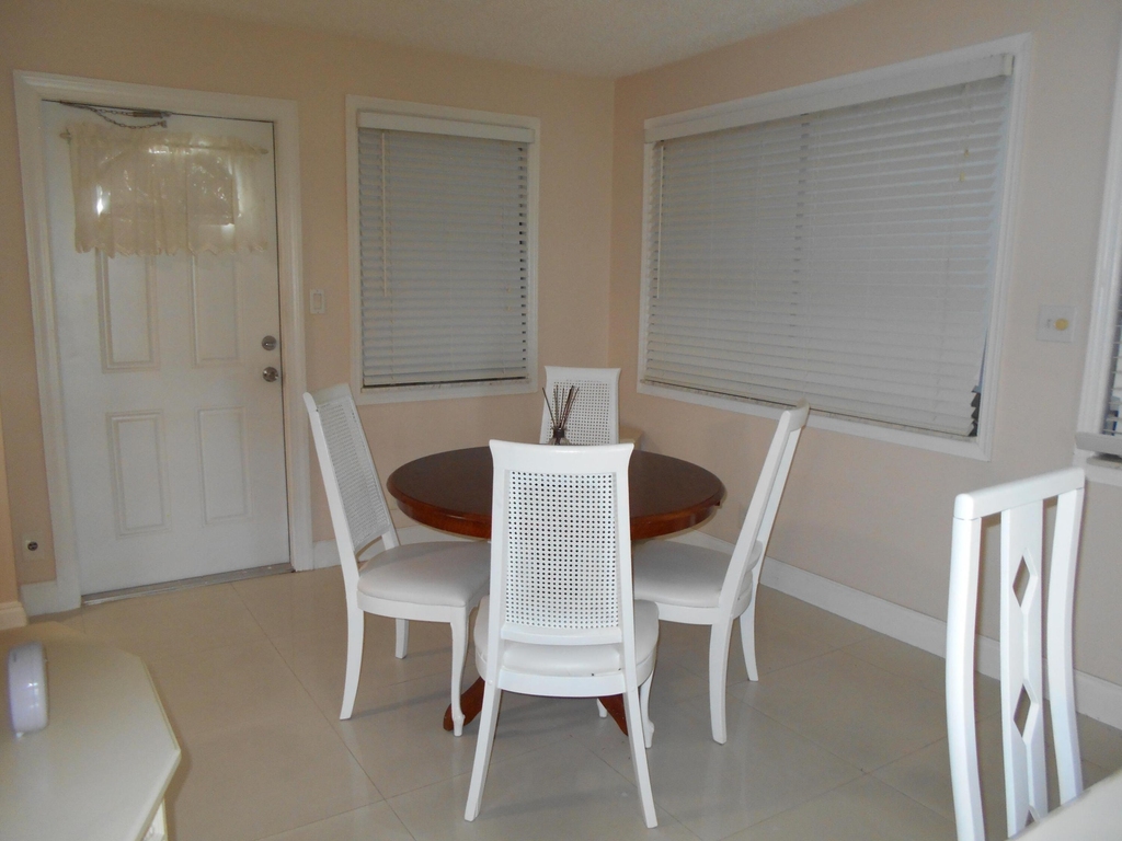 38 Leisure Boulevard - Photo 5