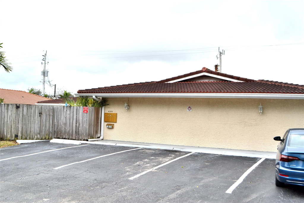 4209 Ne 21st Avenue - Photo 3