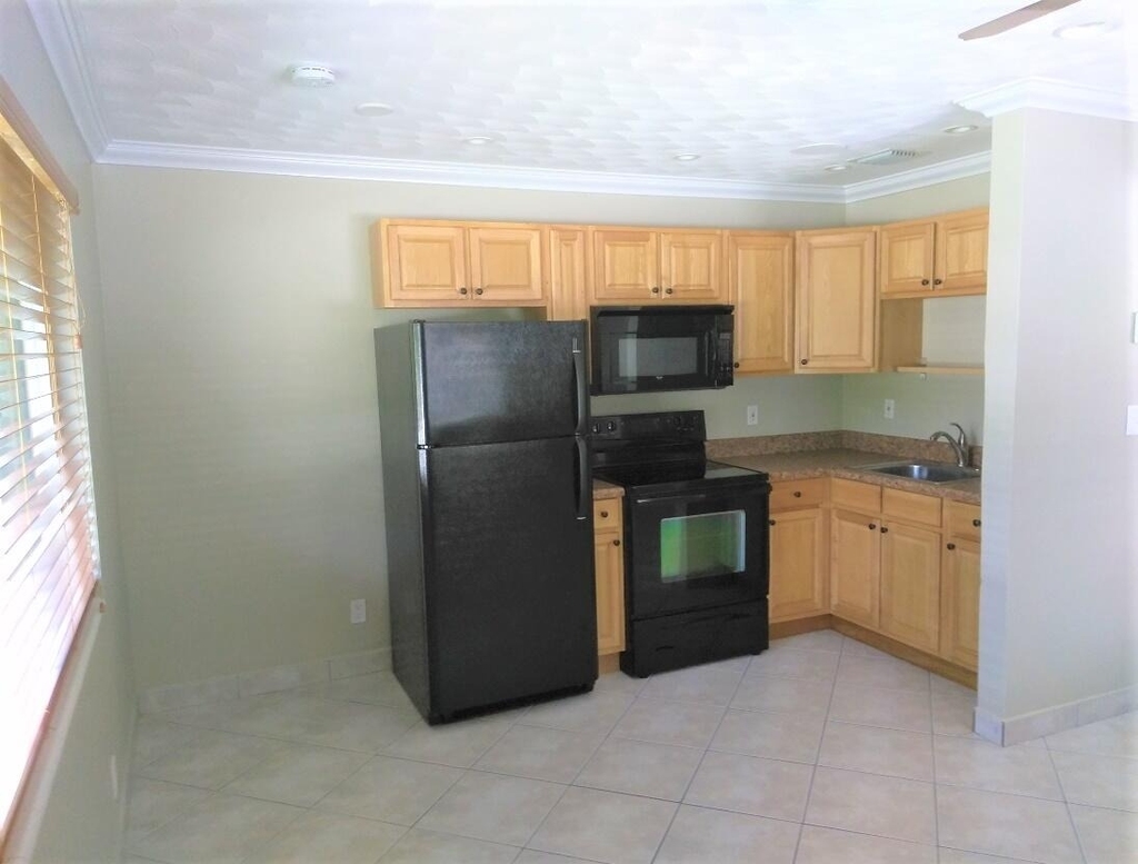 644 Ne 16th Avenue - Photo 4