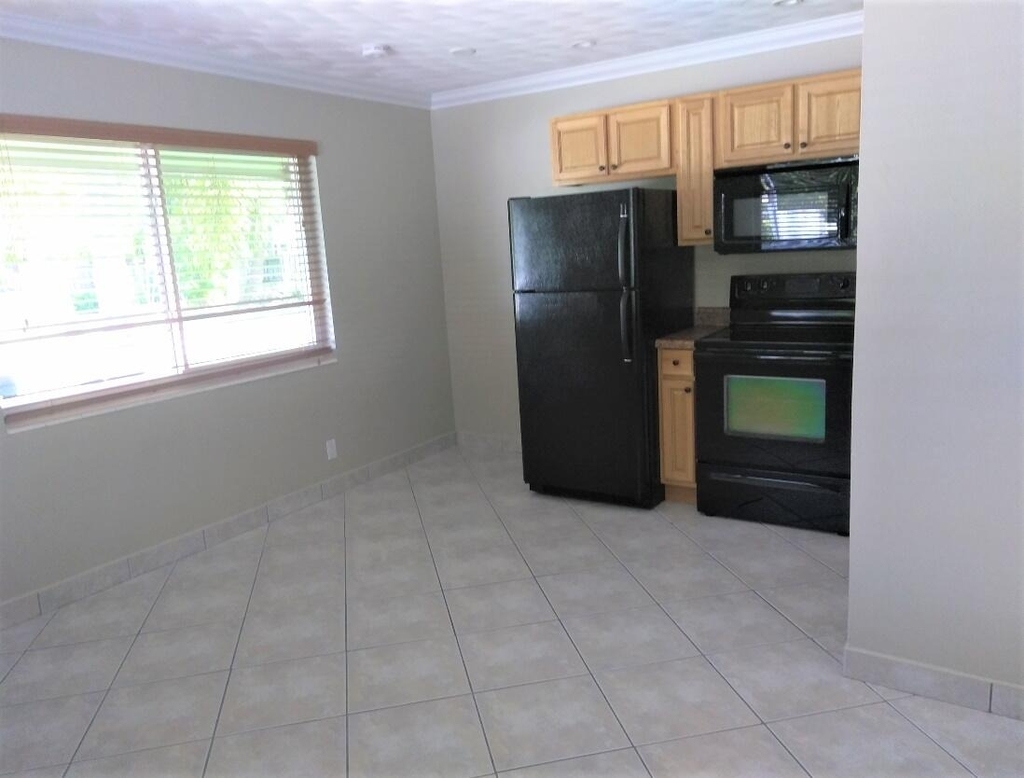 644 Ne 16th Avenue - Photo 5