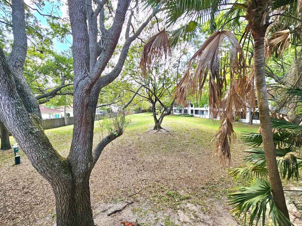 631 Lyons Road - Photo 12