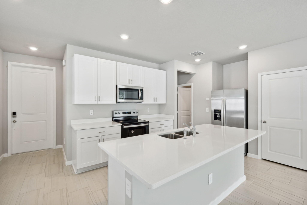 394 Salisbury Circle - Photo 4