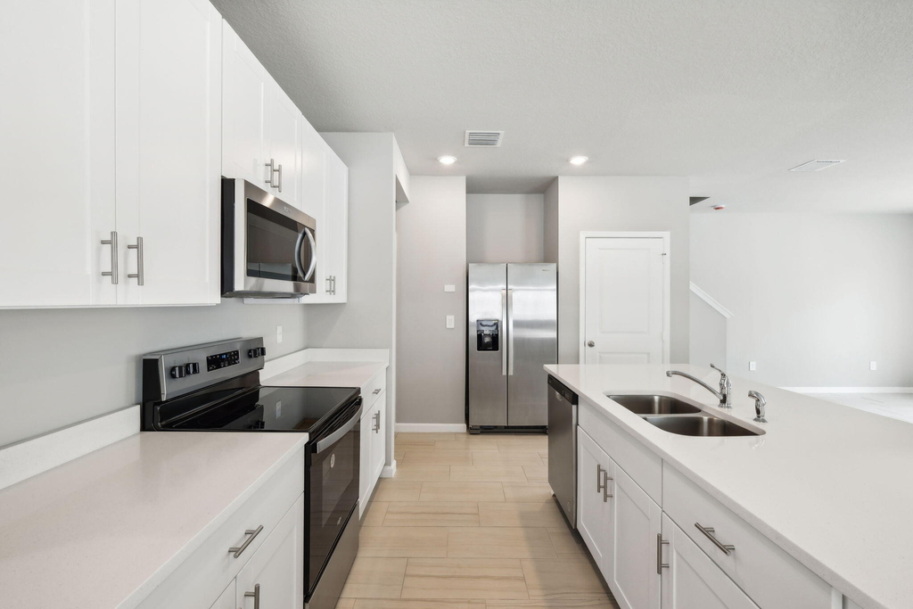 394 Salisbury Circle - Photo 6