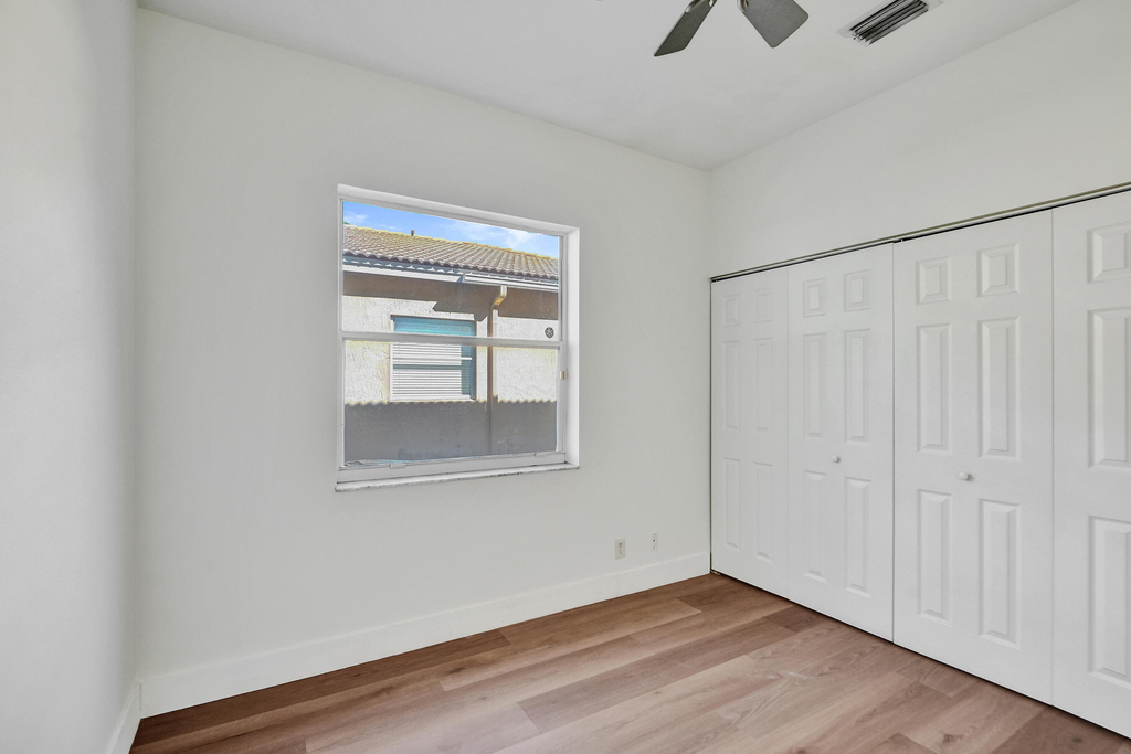 4214 Nw 38th Drive - Photo 35
