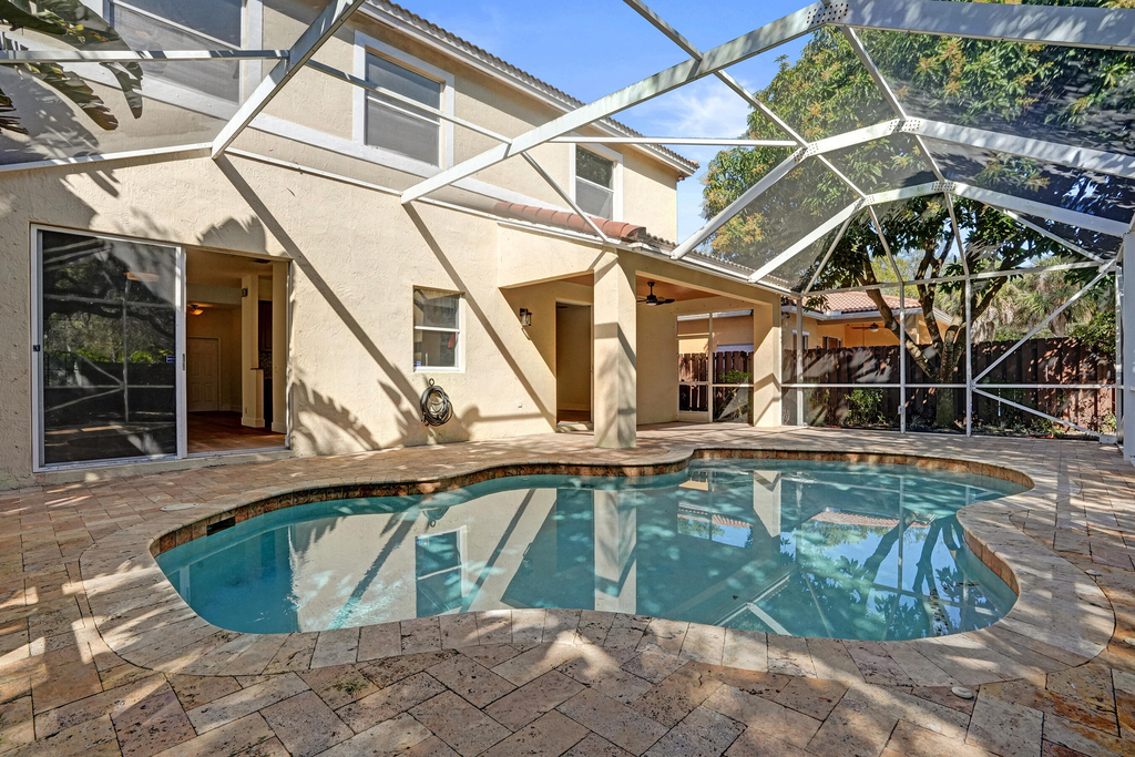 4214 Nw 38th Drive - Photo 13