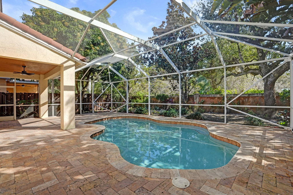 4214 Nw 38th Drive - Photo 2