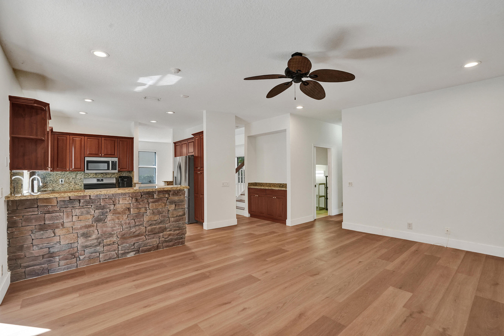 4214 Nw 38th Drive - Photo 27