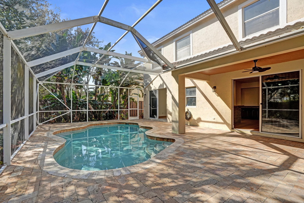 4214 Nw 38th Drive - Photo 3