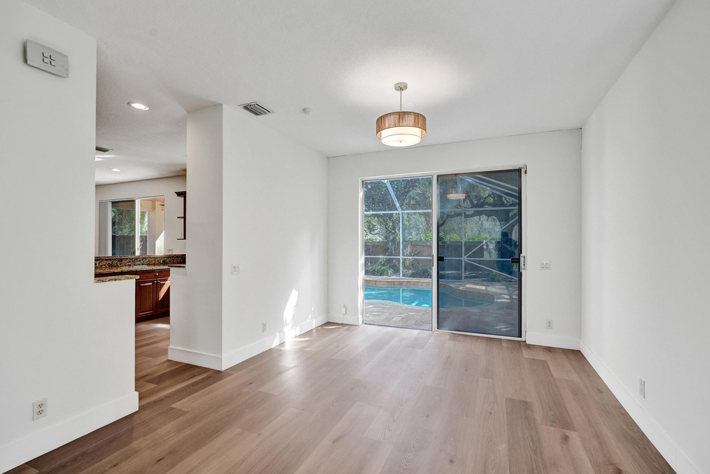 4214 Nw 38th Drive - Photo 17