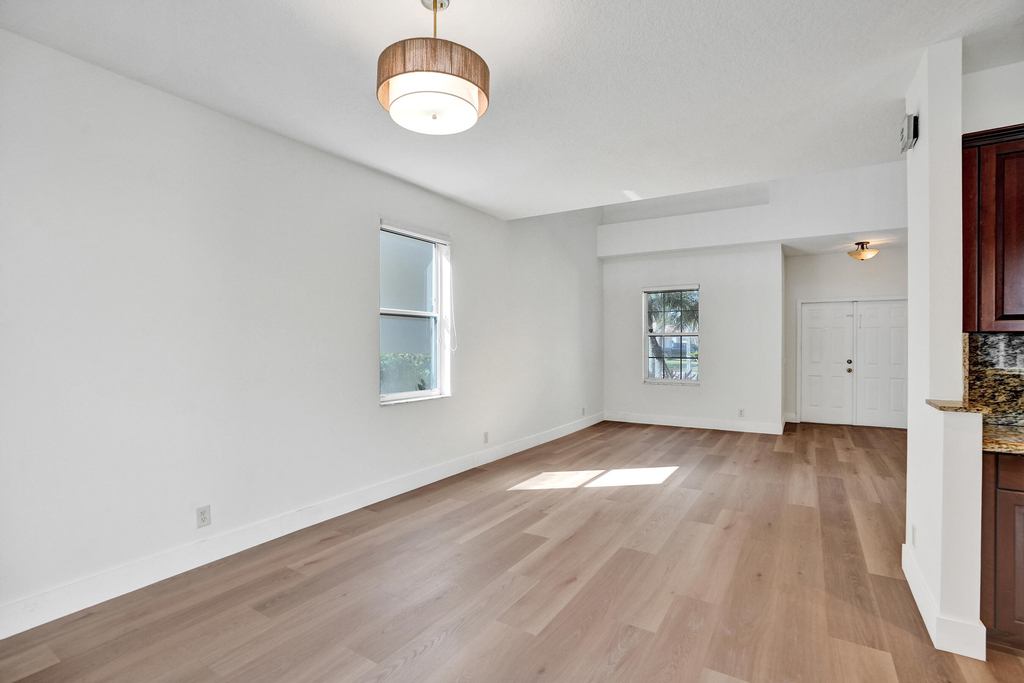 4214 Nw 38th Drive - Photo 12