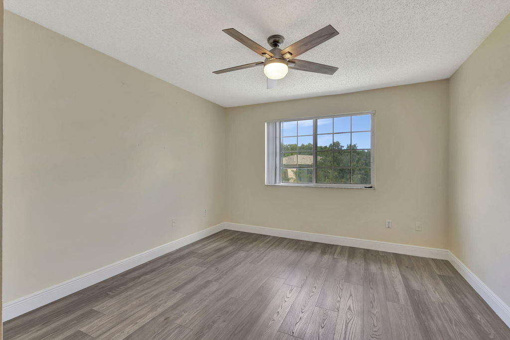 600 N Crestwood Ct Court N - Photo 18