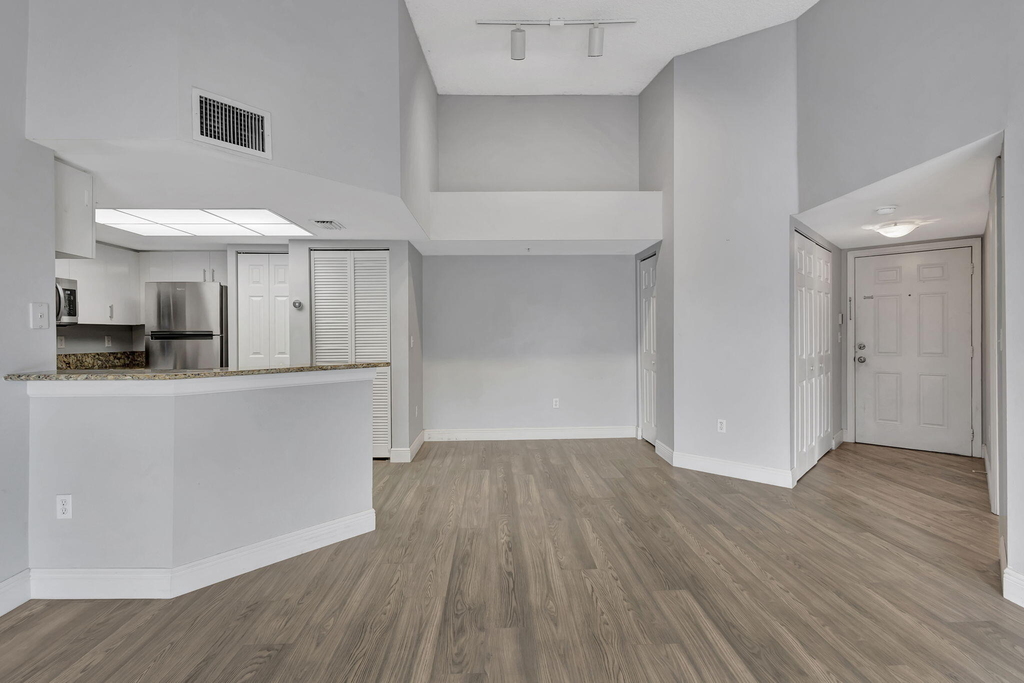 600 N Crestwood Ct Court N - Photo 5