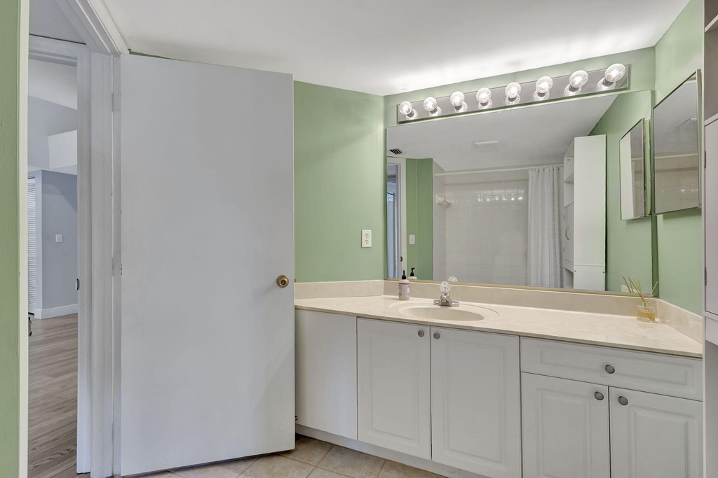 600 N Crestwood Ct Court N - Photo 19