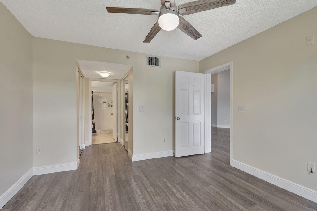600 N Crestwood Ct Court N - Photo 12