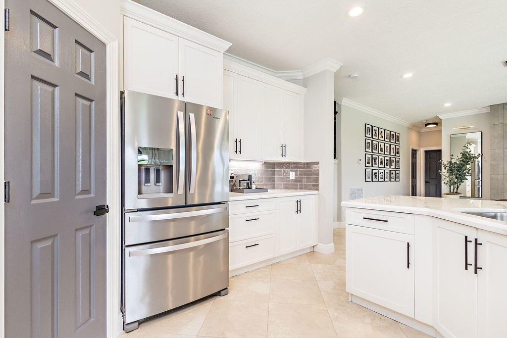 11137 Grandview Manor - Photo 9
