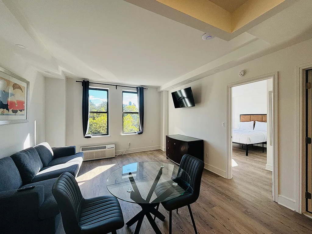45 West 81st Street - Photo 3