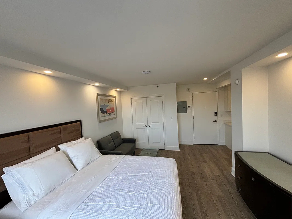45 West 81st Street - Photo 4