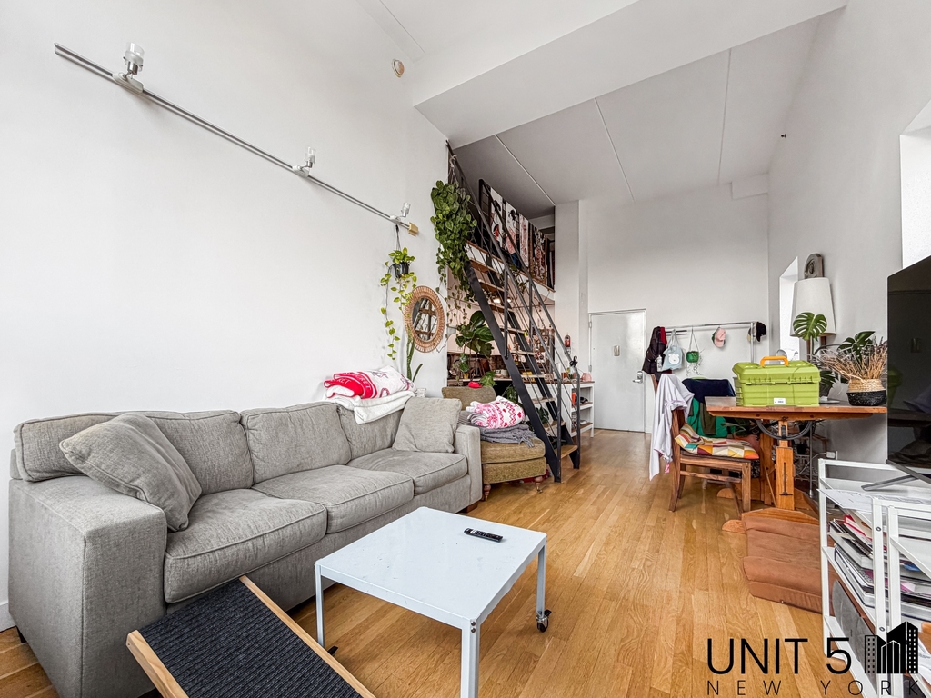 342 Eldert Street - Photo 2