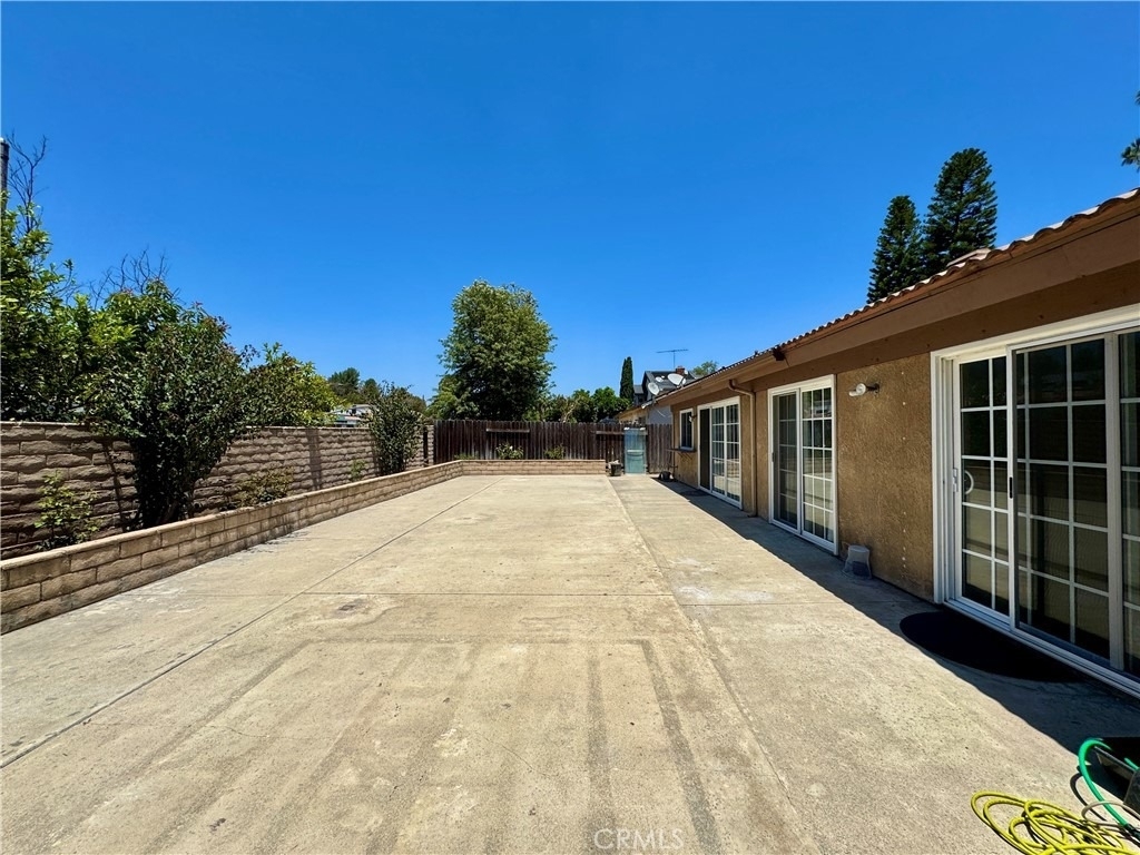 1421 Meadow Glen - Photo 43