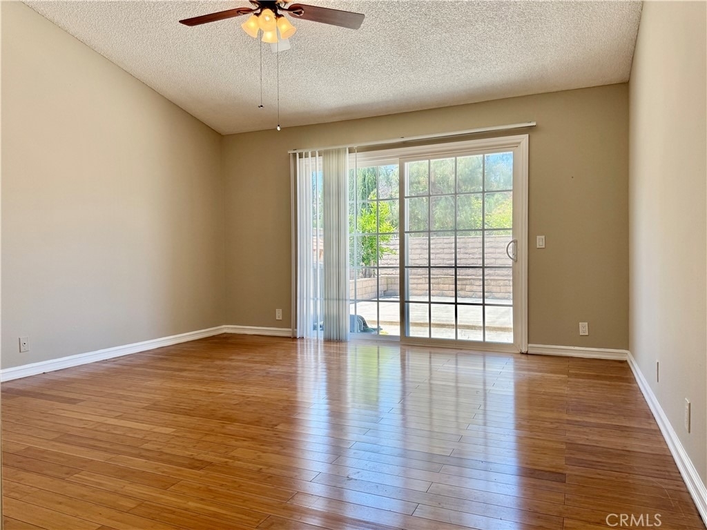 1421 Meadow Glen - Photo 25