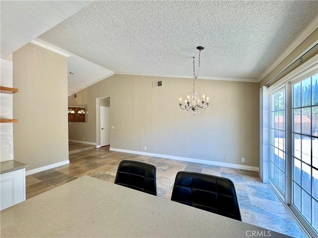 1421 Meadow Glen - Photo 17