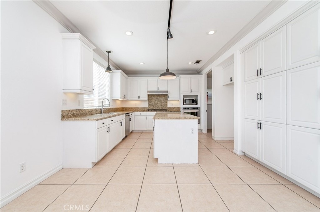 6915 Cedar Creek - Photo 21