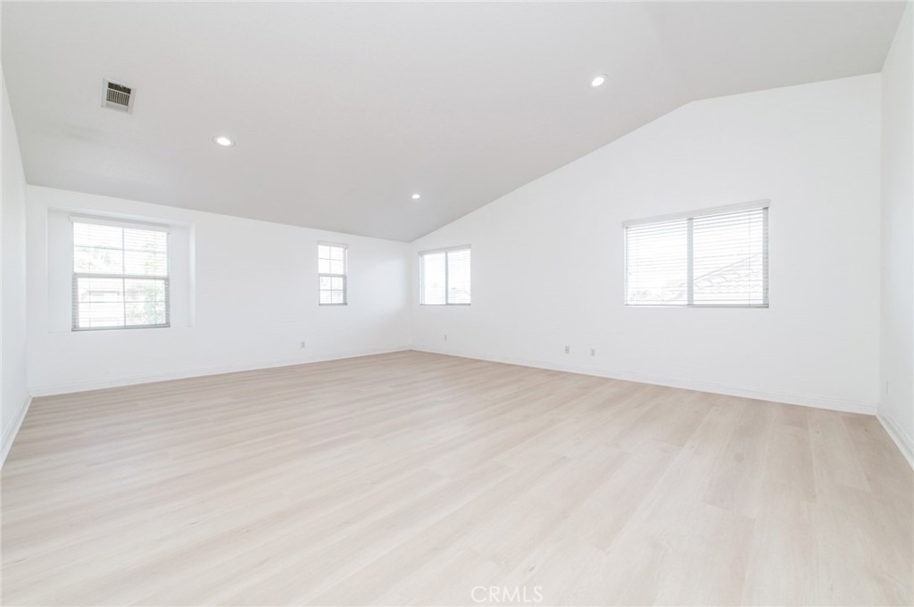 6915 Cedar Creek - Photo 34