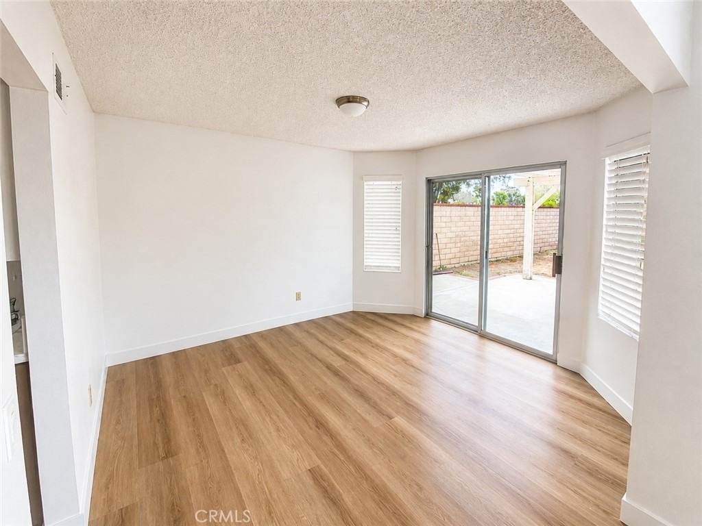 15583 Oak Springs - Photo 16