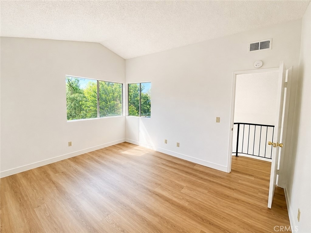15583 Oak Springs - Photo 32
