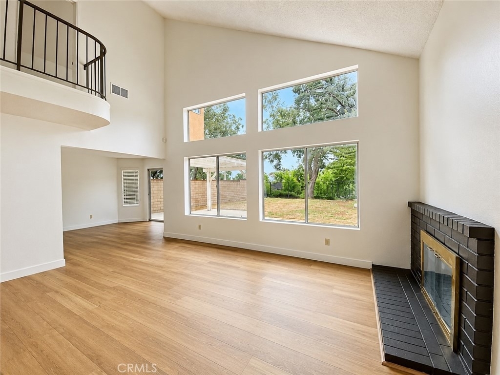 15583 Oak Springs - Photo 9