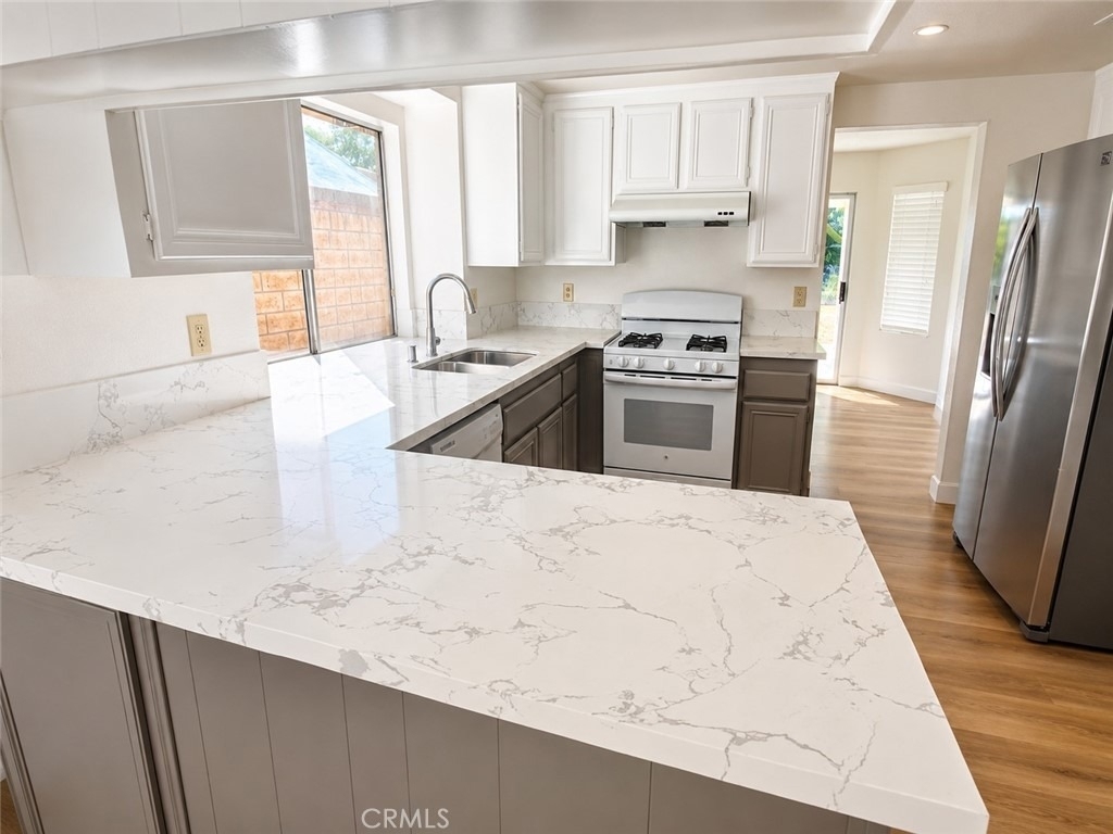 15583 Oak Springs - Photo 12