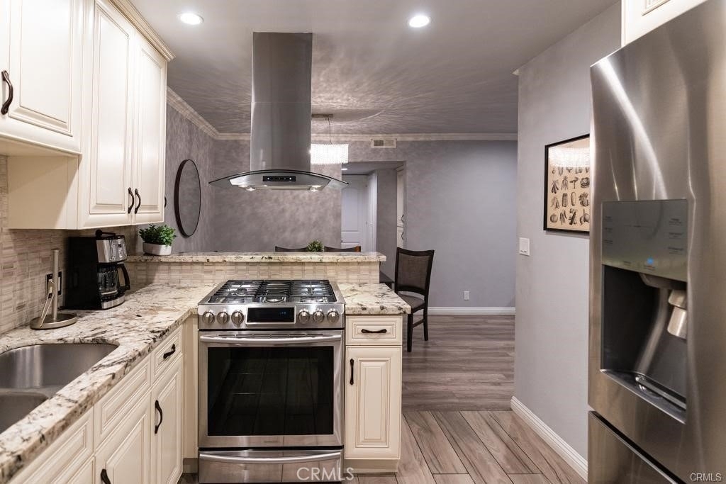 4358 Mammoth Avenue - Photo 10