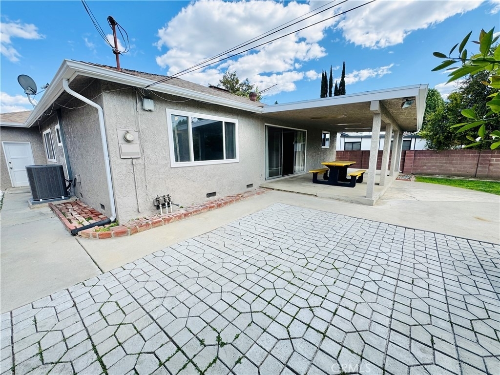 7515 Sunnybrae Avenue - Photo 24