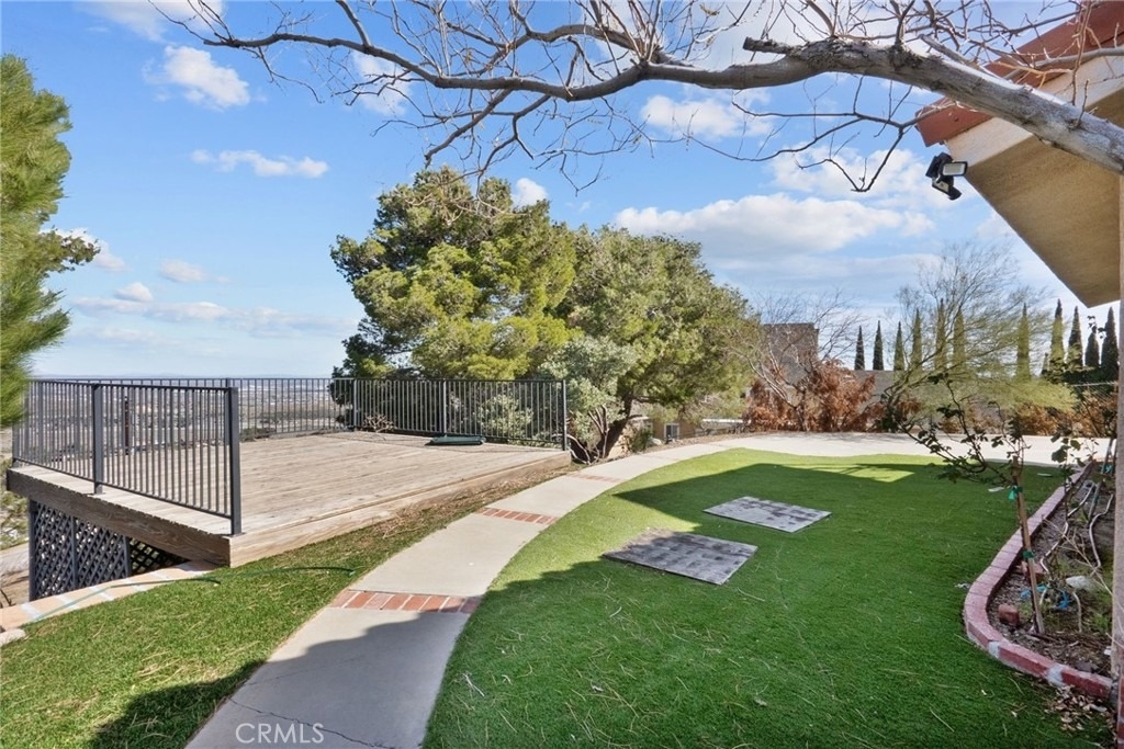 1138 Lakeview - Photo 7
