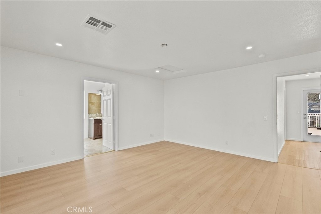 1138 Lakeview - Photo 38