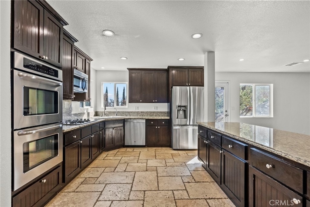 1138 Lakeview - Photo 20