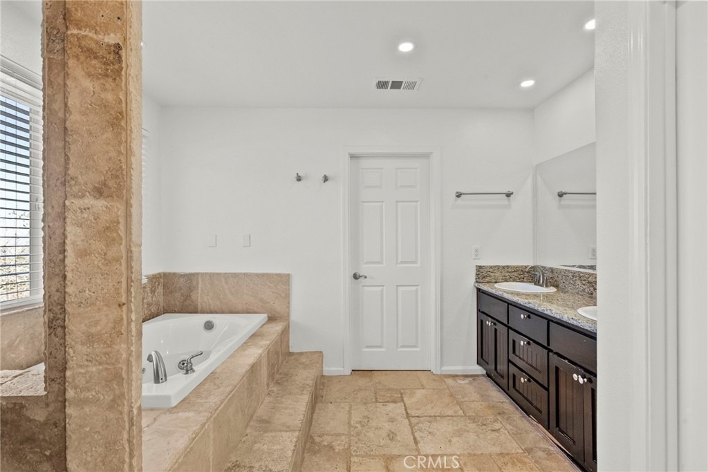 1138 Lakeview - Photo 47