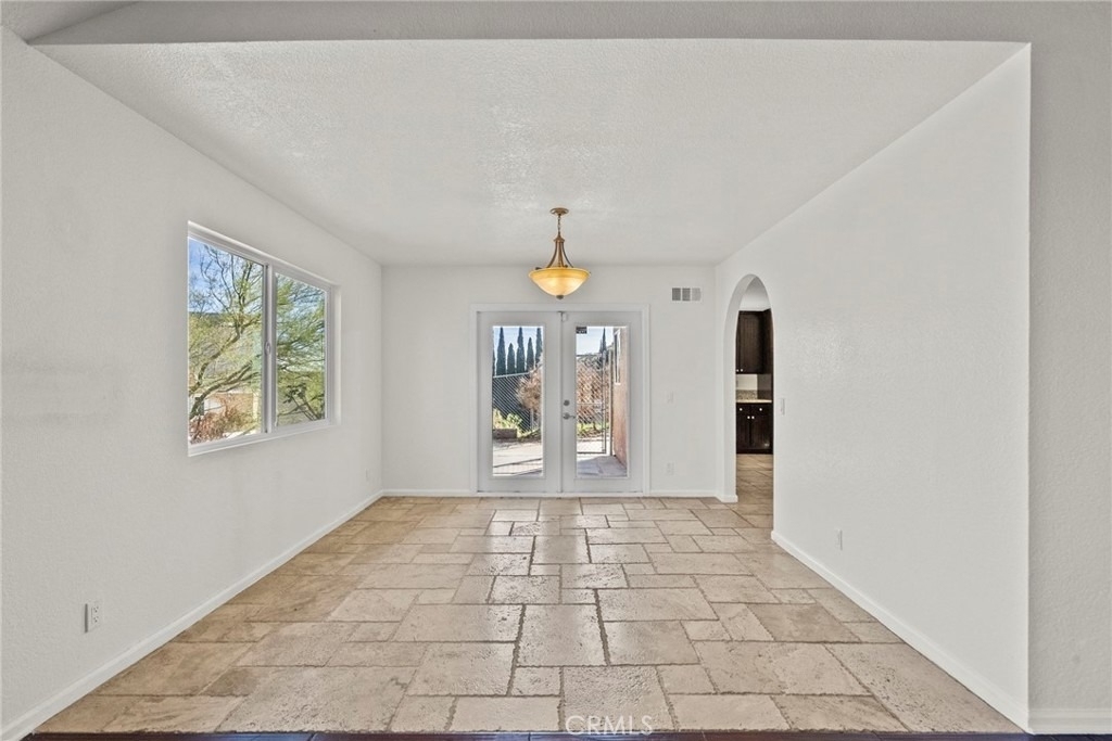 1138 Lakeview - Photo 17